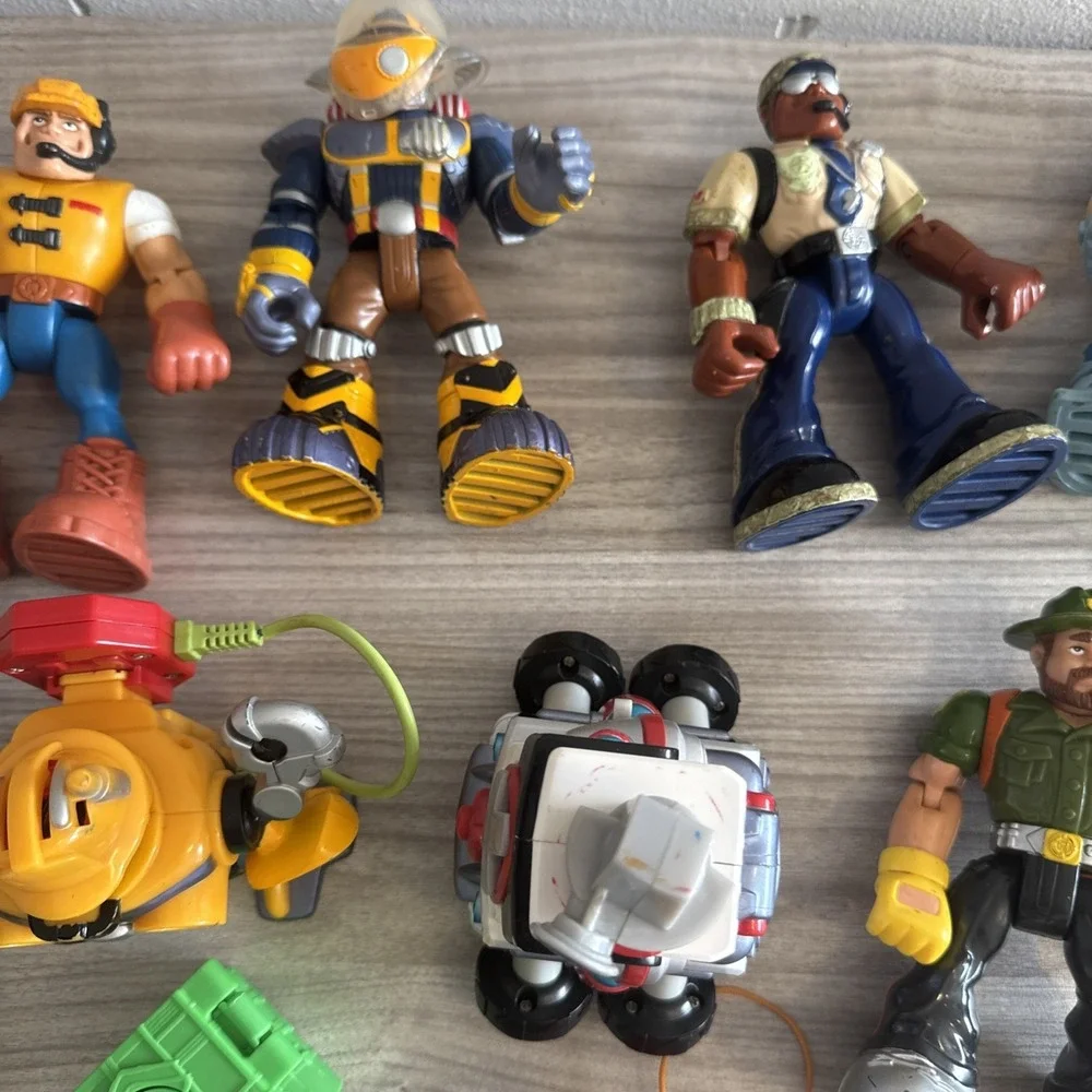 Fisher Price Rescue Hero's Figures Animals Accessories Huge Vintage Lot